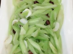 腰果西芹炒百合-颜记私房菜(中海·寰宇天下A区店)