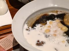 -RUXU入续糖水铺与包(卓悦中心店)