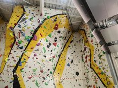 -问山MountQuest攀岩馆