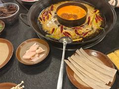 -渝井巷重庆老火锅(沈阳吉祥店)