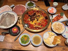 -小天鹅火锅·一线江景洪鼎旗舰店(洪崖洞店)