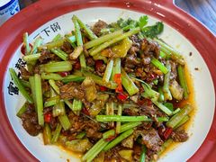 -富正毅三下锅·湘西韵味(天门山索道店)