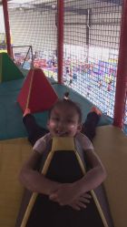 -趣玩空间蹦床乐园(临平旗舰店)