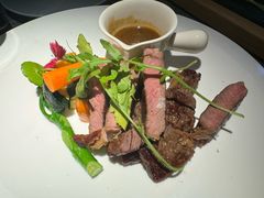 -卡普里披萨·牛扒·下午茶