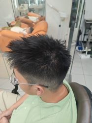 -尤司男士国潮理发馆