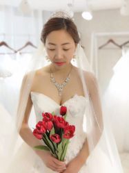 -LOVINA洛维娜婚纱礼服