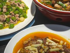 -万重锦·人文川菜馆(骡马市店)