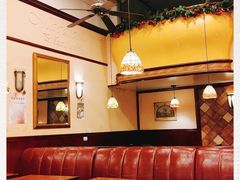 -玛格萝妮比萨屋(四平店)