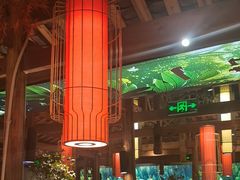 -野山舂·贵州现舂酸汤火锅(鸿通城店)