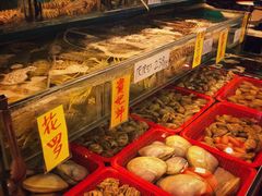 -鲜入围煮花胶鸡海鲜火锅