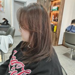 -艺格造型染发烫发