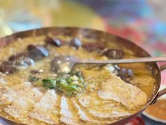 -闯关东东北农家菜(崂山石老人店)