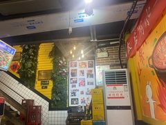 -钢管厂五区小郡肝串串香(奥克斯广场锦城万达店)