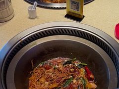-山里屯铁锅炖·东北菜(康桥店)