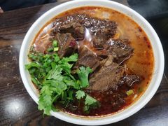 至尊牛肉面-耙豌豆重庆小面