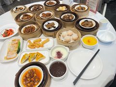 -万龙洲海鲜(大兴绿地缤纷城店)