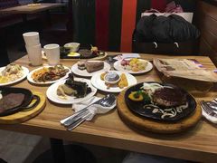 -菲尼克斯牛排店(杉杉奥特莱斯店)