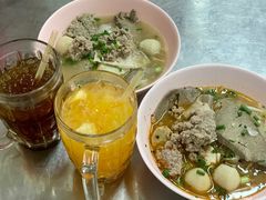 -榮泰米粉湯(Left Shop)