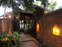 -乌托邦酒吧和餐厅