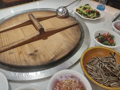 -鲁员外地锅鸡地锅鱼(古墩路店)