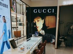 -J-Optical佳视明眼镜·蔡司视觉(青岛金茂览秀城店)