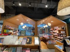 -百新书局(尚悦湾店)