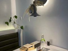 卡座-春树下·树屋花房西餐厅(罍街AS1980店)