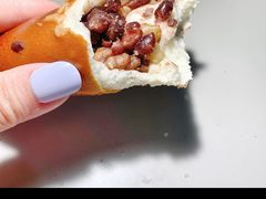 核桃红豆碱水-Dough&Joe团憩(瑞虹天地月亮湾店)