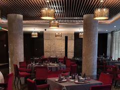 -粤尚腾香居中餐厅(首都机场希尔顿店)