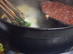 -钢管厂歆瑞源油卤串串香(春熙路太古里店)