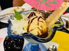 香草冰淇淋-申德勒加油站西餐厅Schindlers Tankstelle(上海外滩店)
