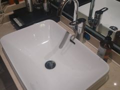 -维也纳国际酒店·重庆交通大学六公里轻轨站店