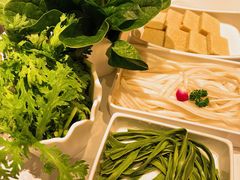 -左庭右院鲜牛肉火锅(七宝领展广场店)