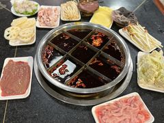 -邓莽子老火锅(中兴路总店)