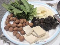 -撒拉人家.酸菜牦牛肉火锅