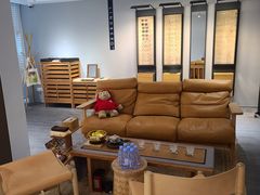 -目艮眼镜SHOWROOM(品牌集合店)