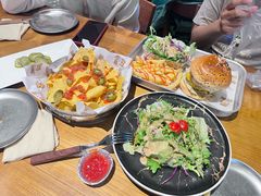 -HUZI虎滋精酿餐吧(京西大悦城店)