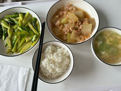 -鲸育宝宝月嫂(徐汇店)