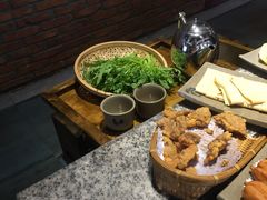 -疯狂的筷子老灶九宫格火锅