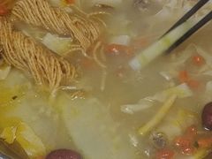 -光头药膳鸡(莱茵小镇店)