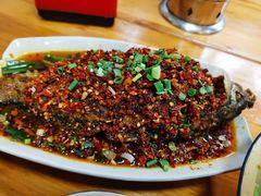 热拌土鲫鱼-人和水上飘(第一家店)