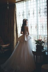点击看大图 露背-MANLI BRIDAL婚纱
