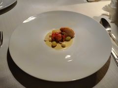 蓝龙虾配蛋羹-三嚥阁 La Villa Restaurant