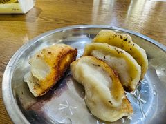 -黄阿姨锅贴大王(万航渡路店)