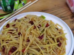 -溢心园香河肉饼总店