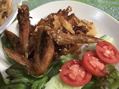 罗望子炸鸡翅-Barrab restaurant Chiang Rai