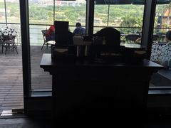 -星巴克(南宁民歌湖店)