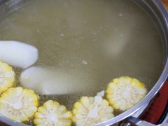 玉米萝卜牛骨汤锅-顺记牛肉店