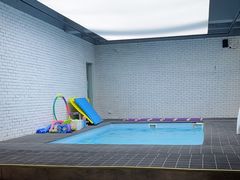 -IBOBI亲子游泳俱乐部(华侨城中心)