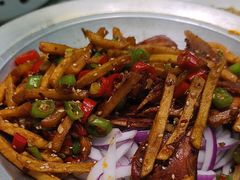 -陈小勺·东北大院(薛家岛店)